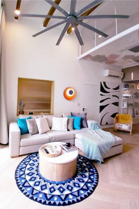 Seaside 3 Suites Penthouse With Pool Gym & Bbq Terrace カップ・マルールー エクステリア 写真