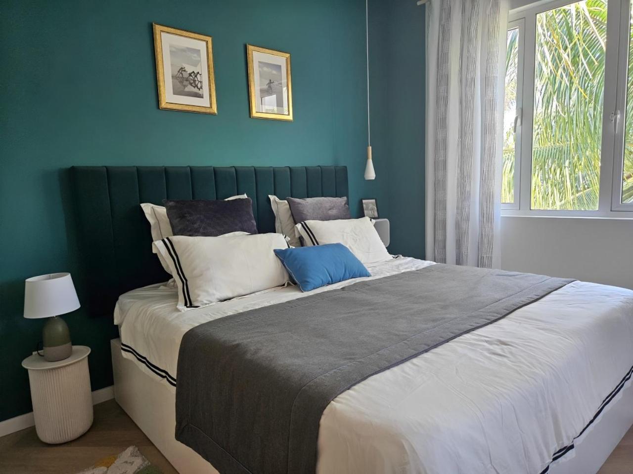 Seaside 3 Suites Penthouse With Pool Gym & Bbq Terrace カップ・マルールー エクステリア 写真